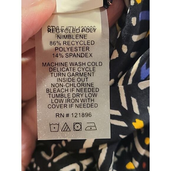 Title Nine Dress Women's Round Trip Dress BodegaChevron Pattern Travel | M EUC - Picture 13 of 14